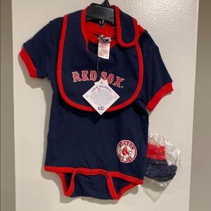 NWT Boston Red Sox 3 piece Baby Onesie and Bib Set with booties. Size 12 months